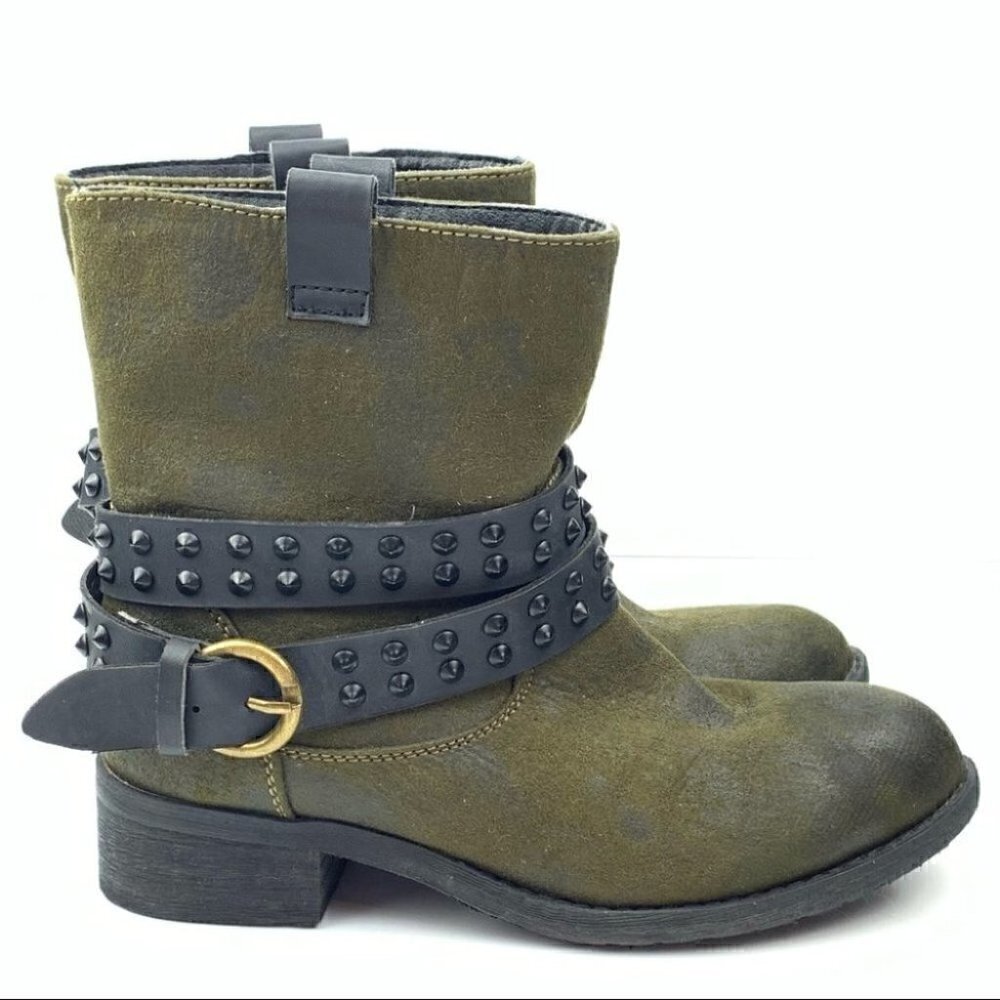 Rebels mid calf boots size 7.5 Travis green moss